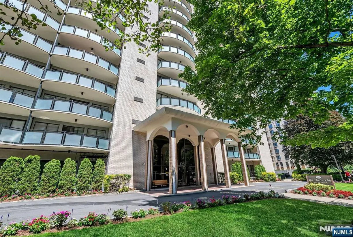Bergen County Real Estate | View 125 Prospect, 8J | Listing