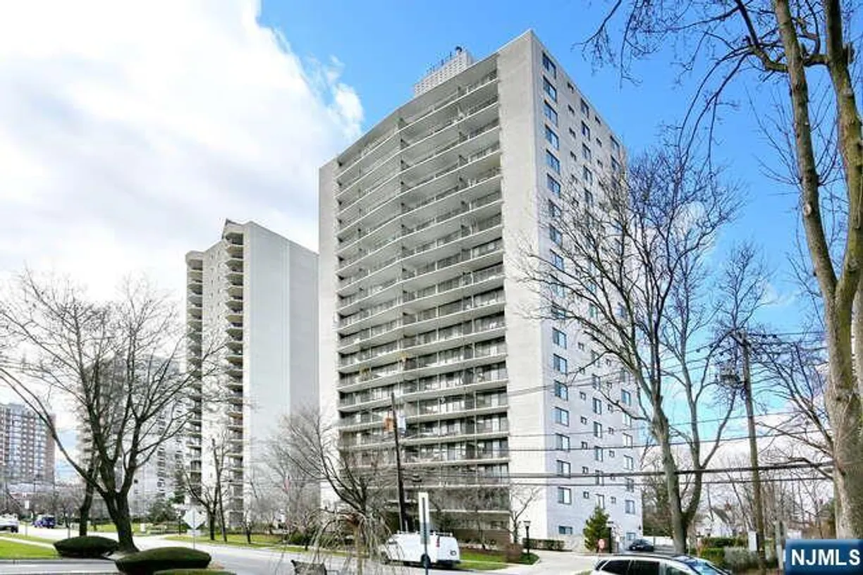 Bergen County Real Estate | View 277 Prospect, 4A | 1 Bed, 1 Bath
