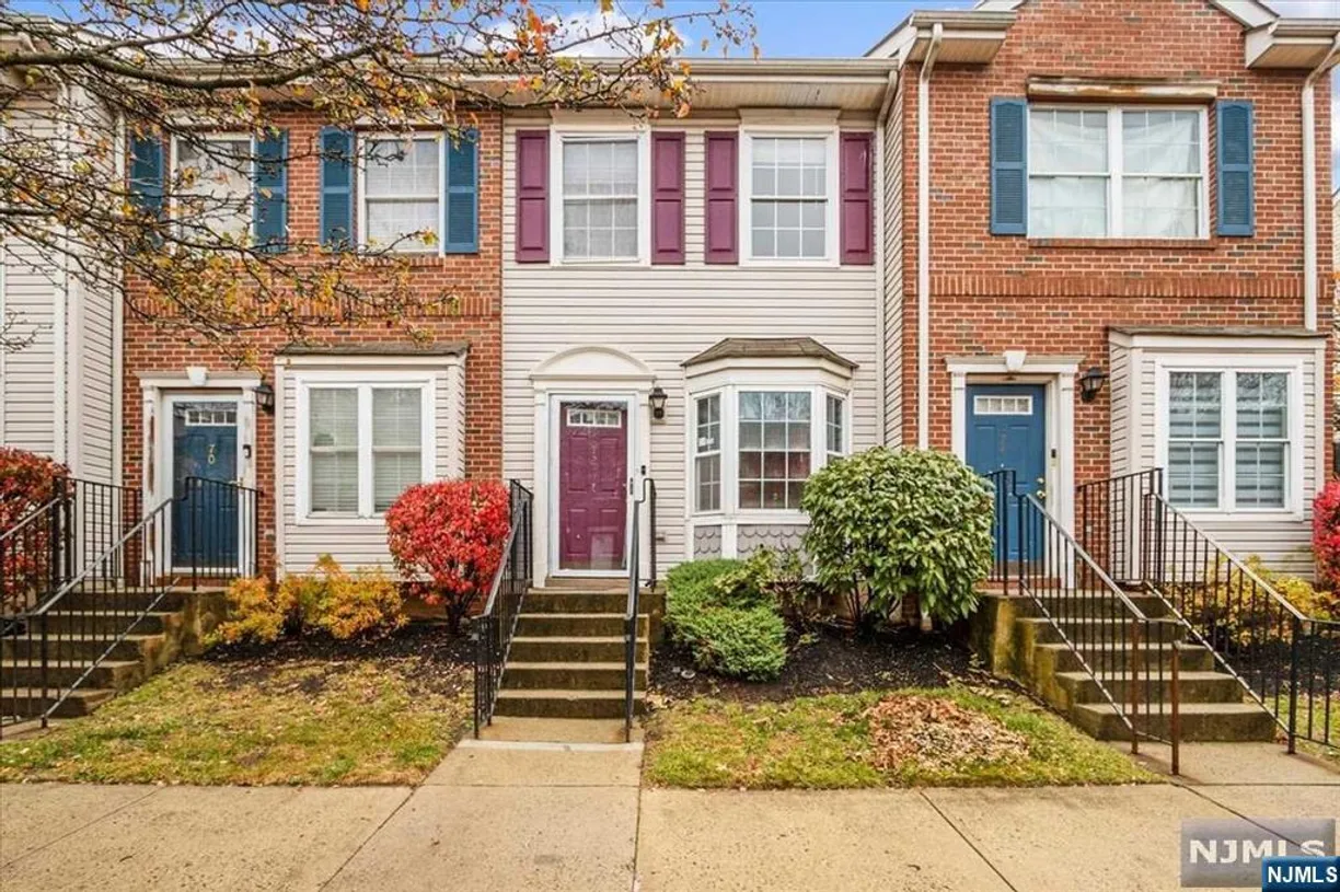 Jersey City/Hoboken Real Estate | View 72 Boyd | 1 Bed, 1 Bath