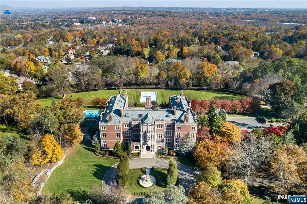 Bergen County Real Estate | View 675 Ramapo Valley | 21 Beds, 19 Baths