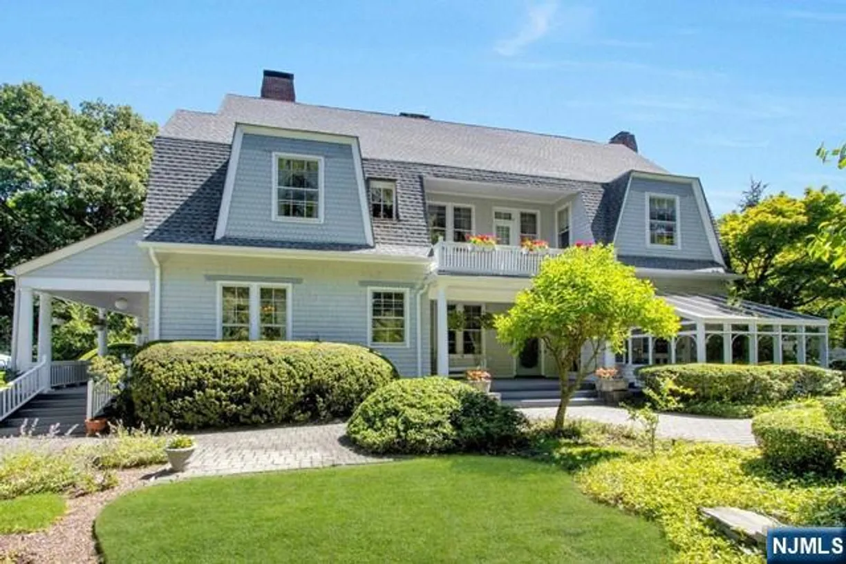 Bergen County Real Estate | View 140 Hillside | 6 Beds, 2 Baths