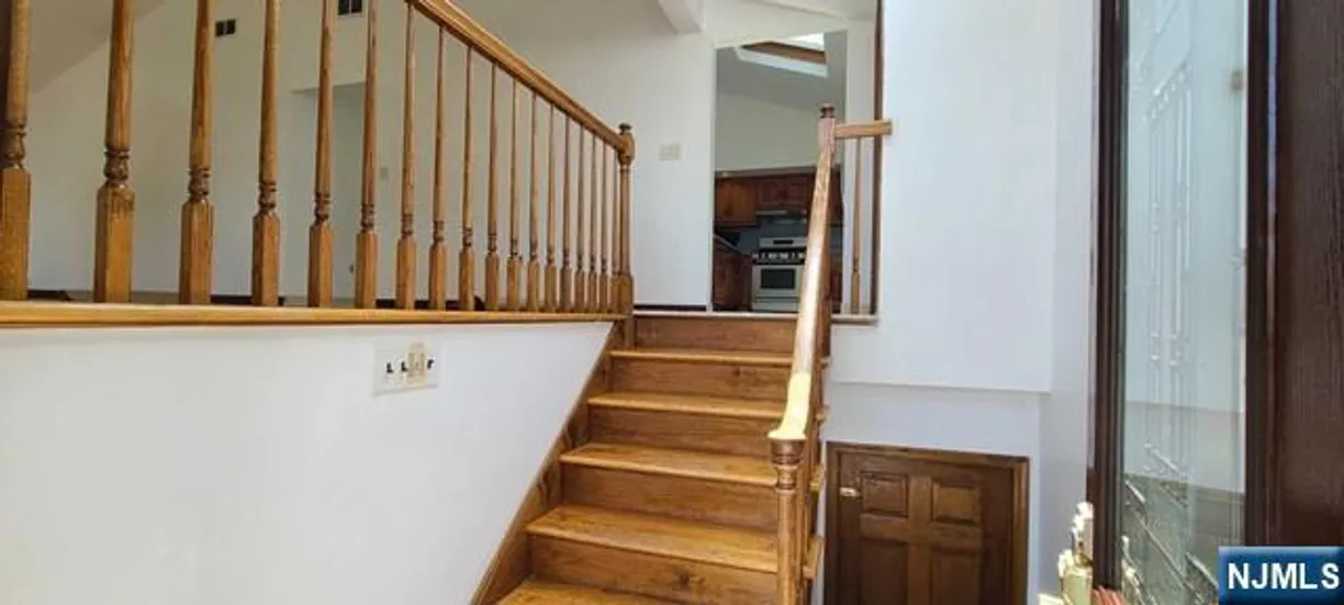 Bergen County Real Estate | View 760 Day | Listing