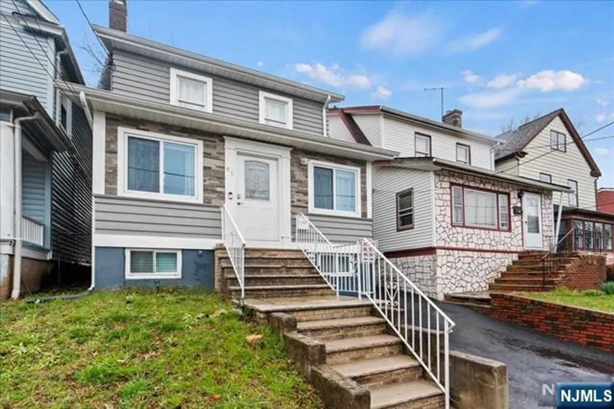 Jersey City/Hoboken Real Estate | View 47 Palm | Listing