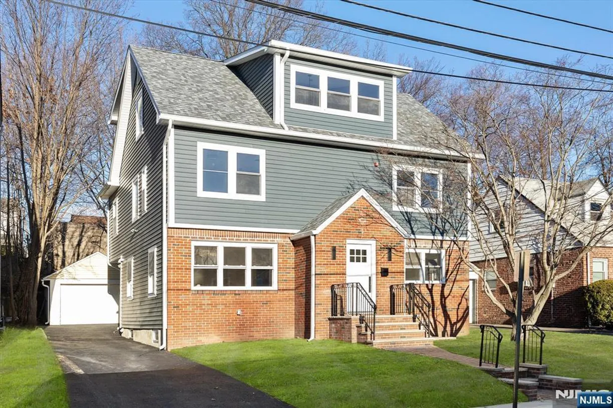 Jersey City/Hoboken Real Estate | View 32 Union | 6 Beds, 4 Baths