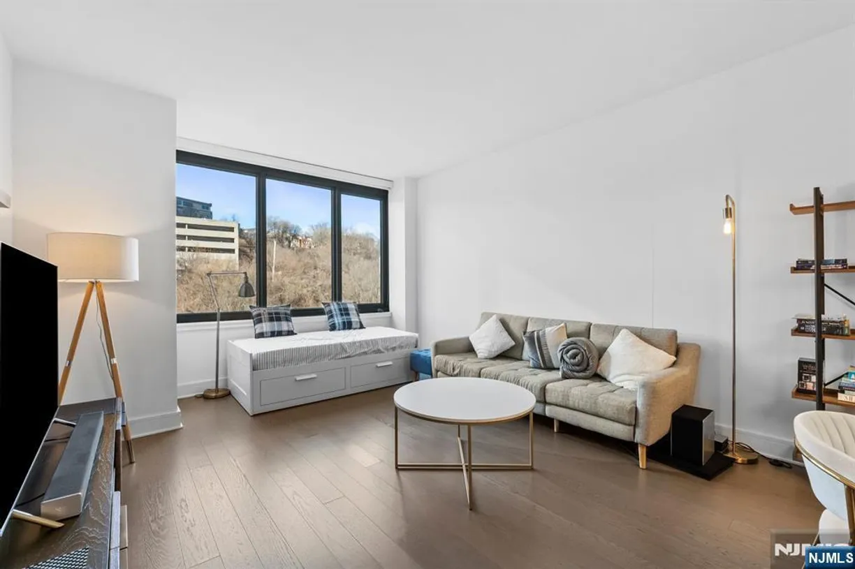 Jersey City/Hoboken Real Estate | View 9 Ave At Port Imperial, 1024 | 1 Bed, 1 Bath