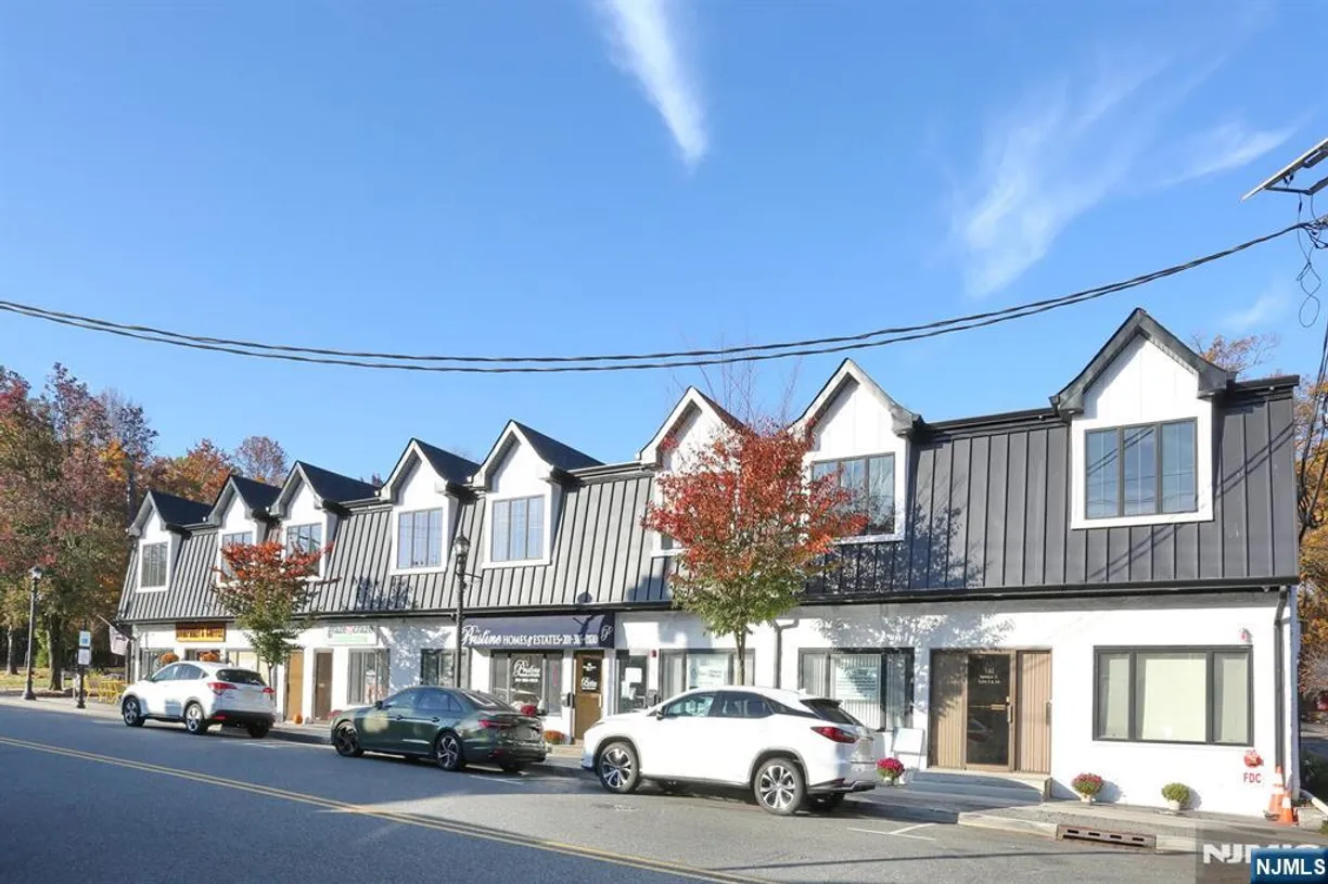 Bergen County Real Estate | View 160 Terrace, 2H | 2 Beds, 1 Bath