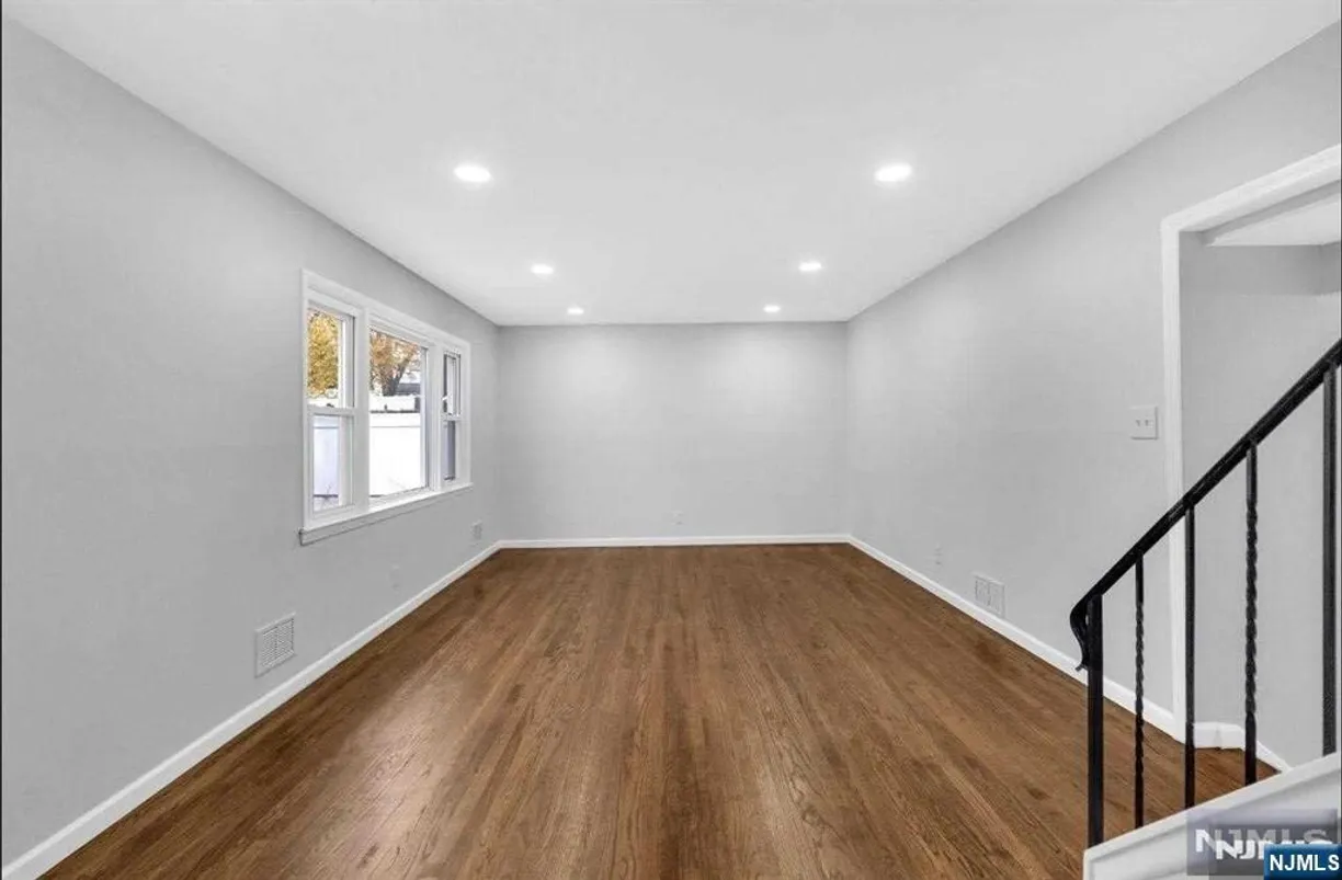 Jersey City/Hoboken Real Estate | View 45 Rutan | Listing
