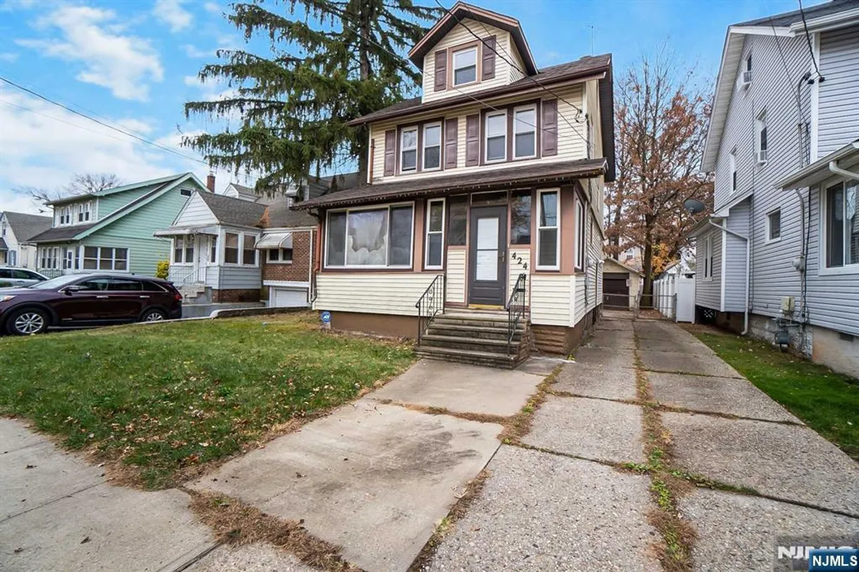 Jersey City/Hoboken Real Estate | View 424 4th | Listing