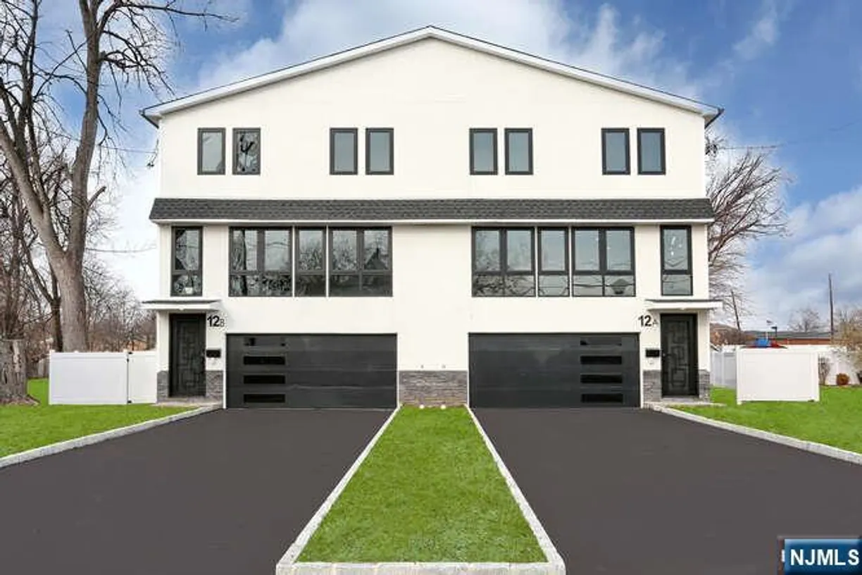 Bergen County Real Estate | View 14 Niehaus | 5 Beds, 3 Baths