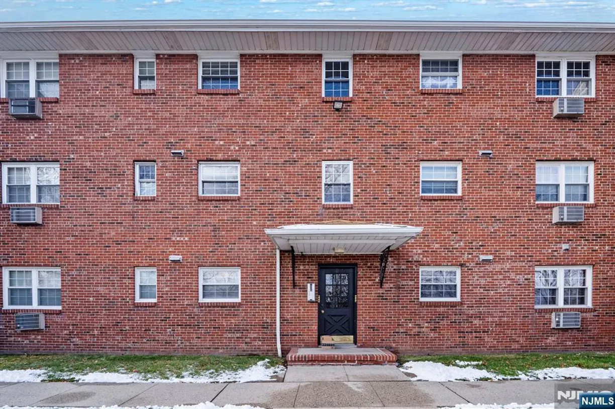 Jersey City/Hoboken Real Estate | View 355 Broad, D1 | 1 Bed, 1 Bath