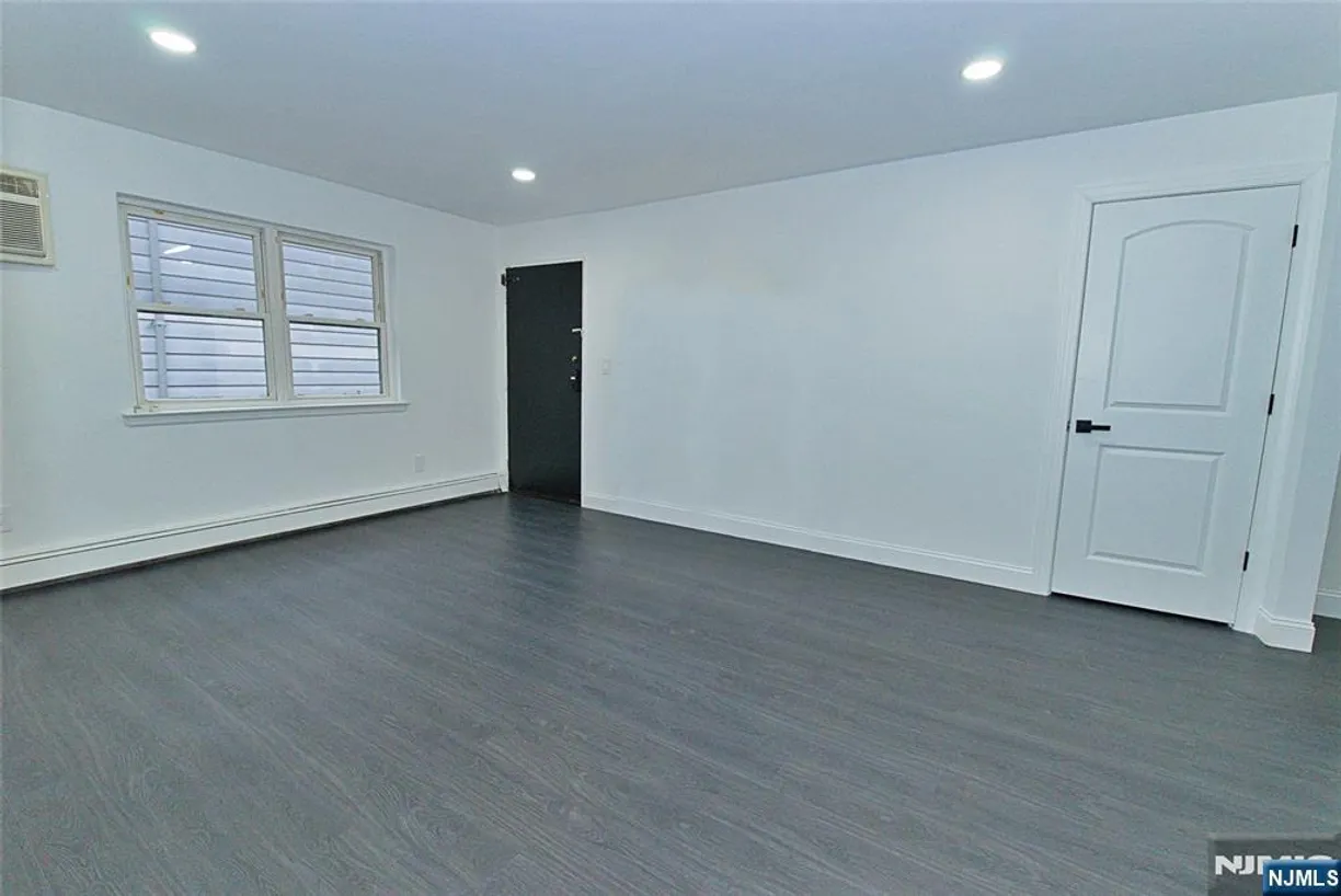 Bergen County Real Estate | View 401 Undercliff, B1 | Listing