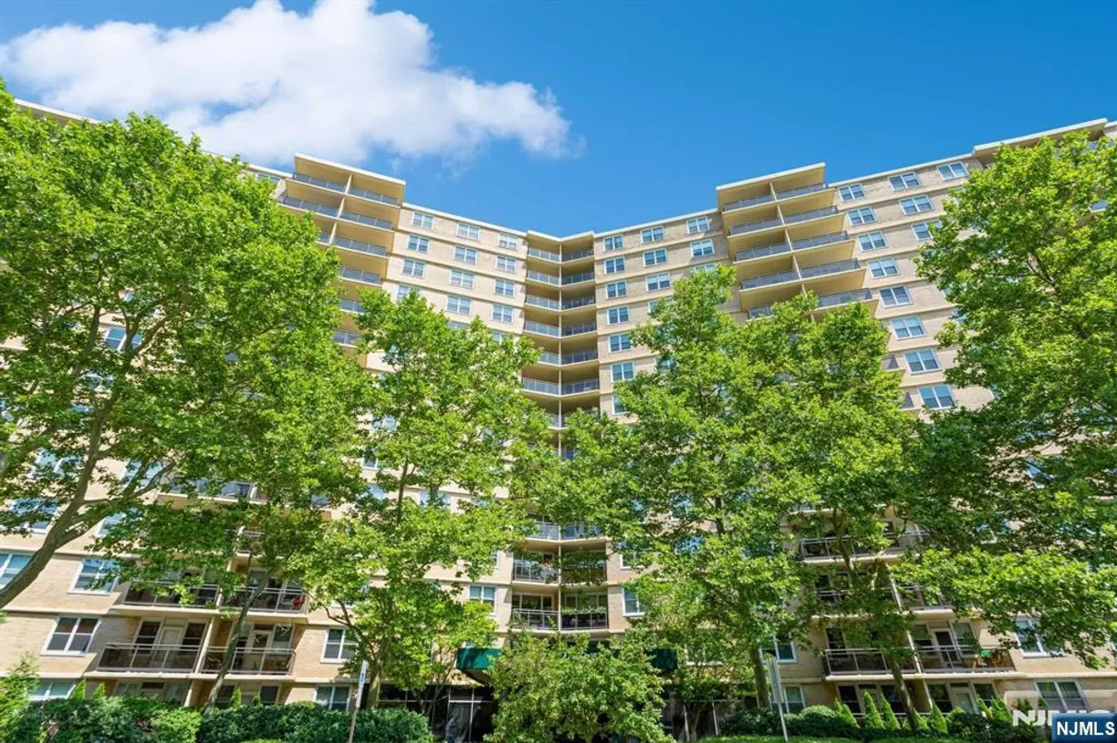 Bergen County Real Estate | View 2200 Central | 3 Beds, 2 Baths