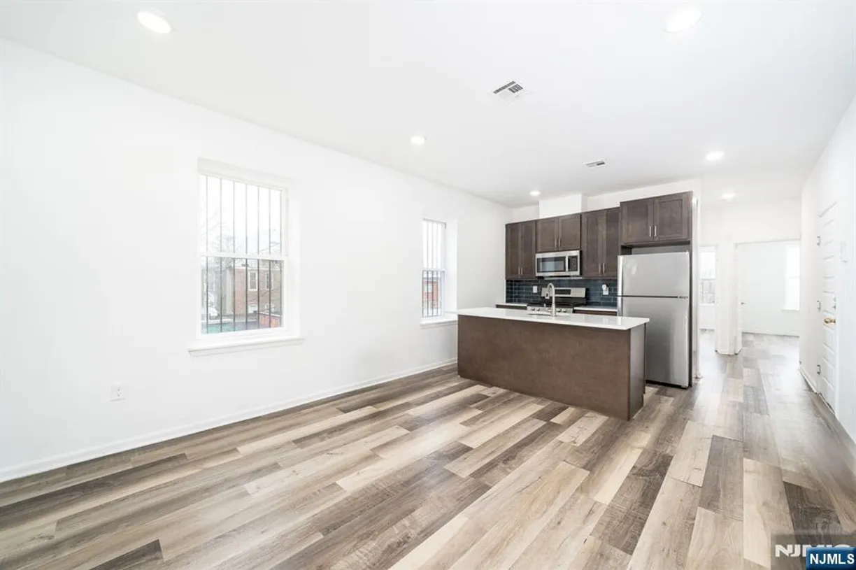 Jersey City/Hoboken Real Estate | View 430 Ocean | Listing