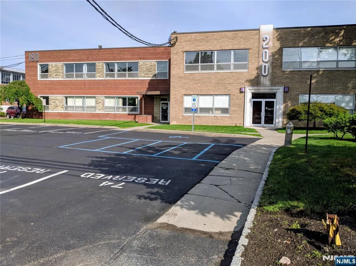Bergen County Real Estate | View 200 Sylvan, 22