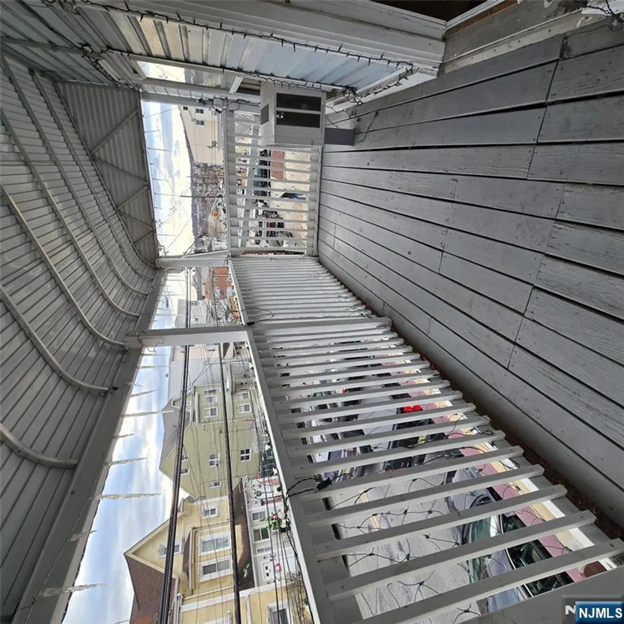 Jersey City/Hoboken Real Estate | View 237 5th, 2 | Listing