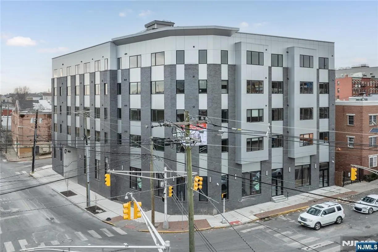 Jersey City/Hoboken Real Estate | View 475 Communipaw, 508 | Listing