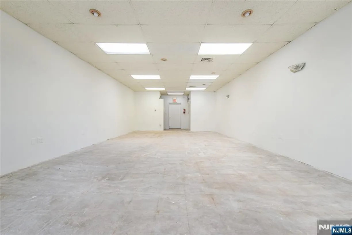Jersey City/Hoboken Real Estate | View 435-437 Hollywood, 4 | Listing