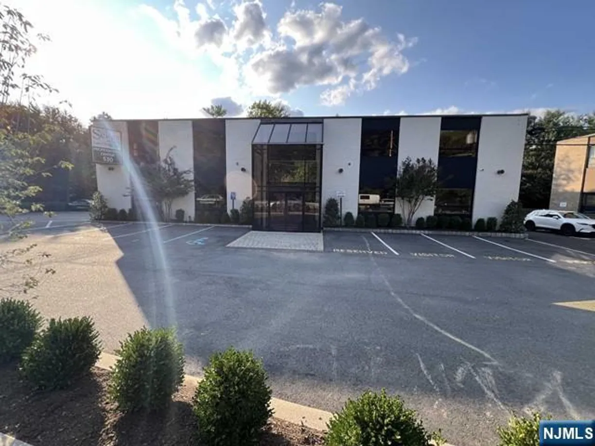 Bergen County Real Estate | View 530 Sylvan, 102