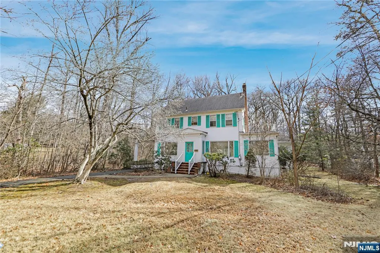 Bergen County Real Estate | View 115 Jones | 5 Beds, 2 Baths