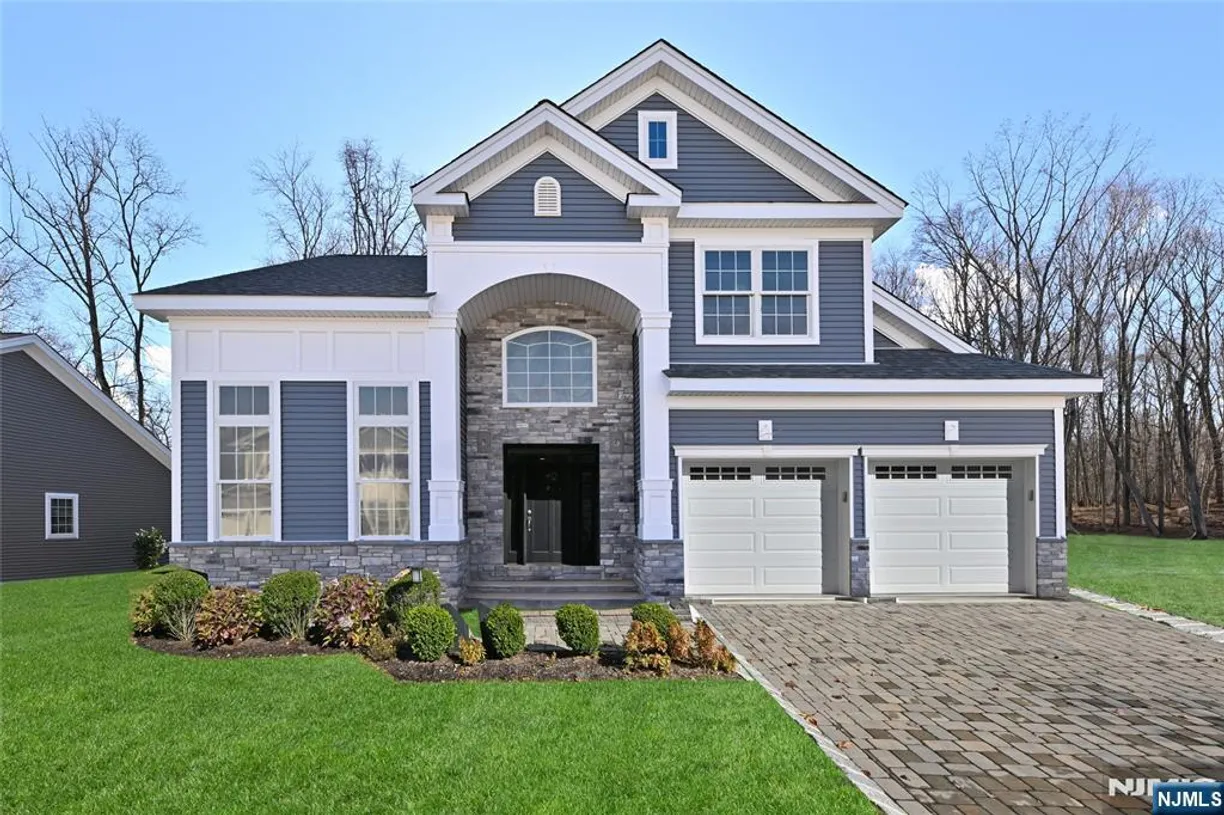Bergen County Real Estate | View 21 Arden | 3 Beds, 2 Baths