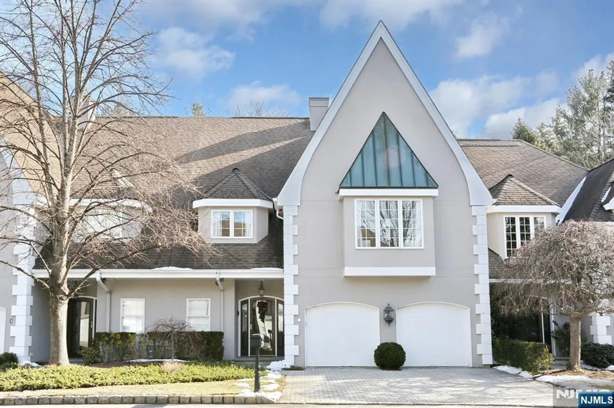 Bergen County Real Estate | View 2 Normandy, 14 | 4 Beds, 3 Baths
