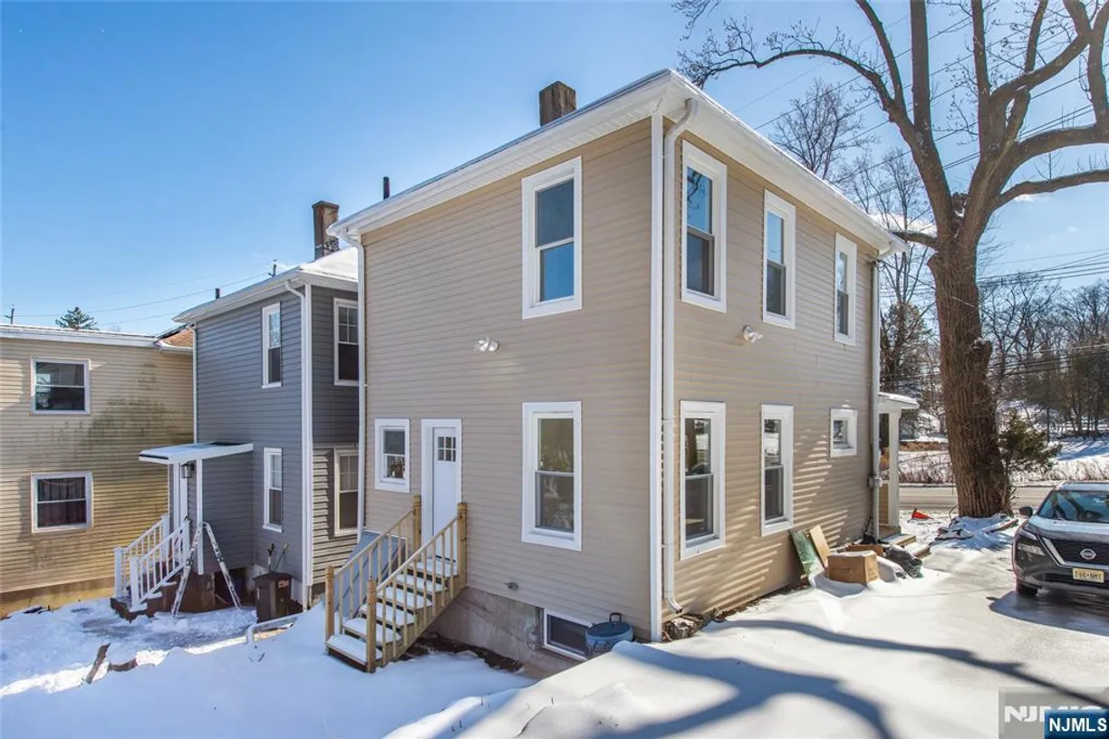 Jersey City/Hoboken Real Estate | View 419 Central | Listing