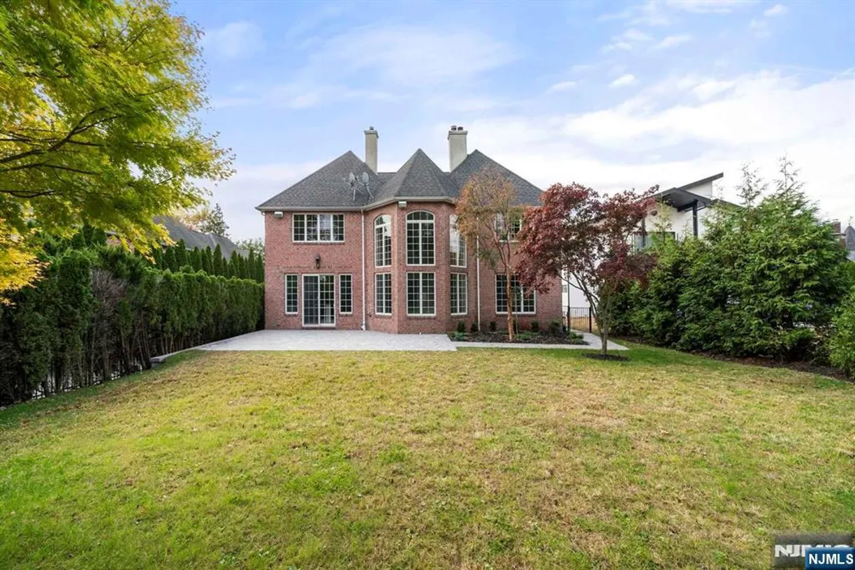 Bergen County Real Estate | View 1086 Arcadian | Listing