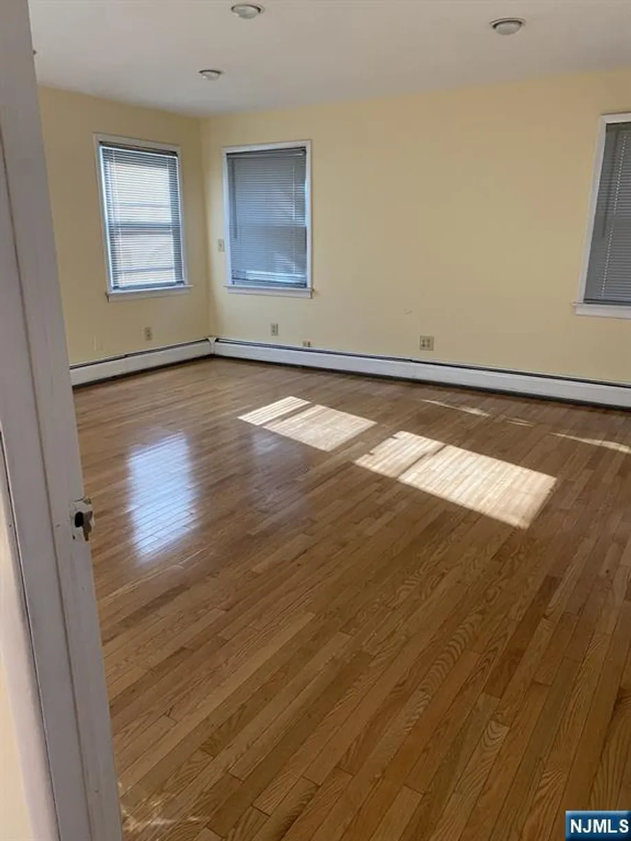 Bergen County Real Estate | View 190 Magnolia | Listing