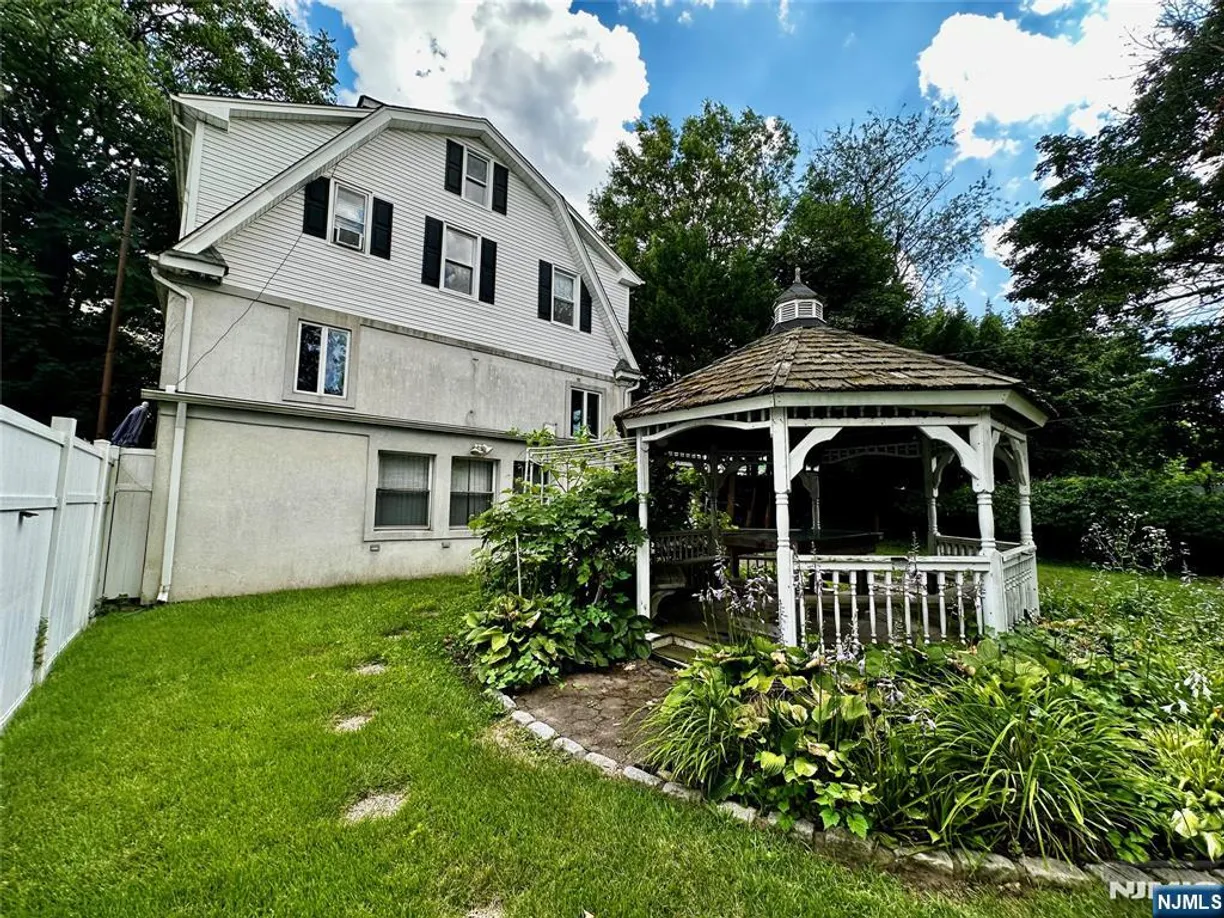 Bergen County Real Estate | View 1585 Bergen, Front | 3 Beds, 1 Bath
