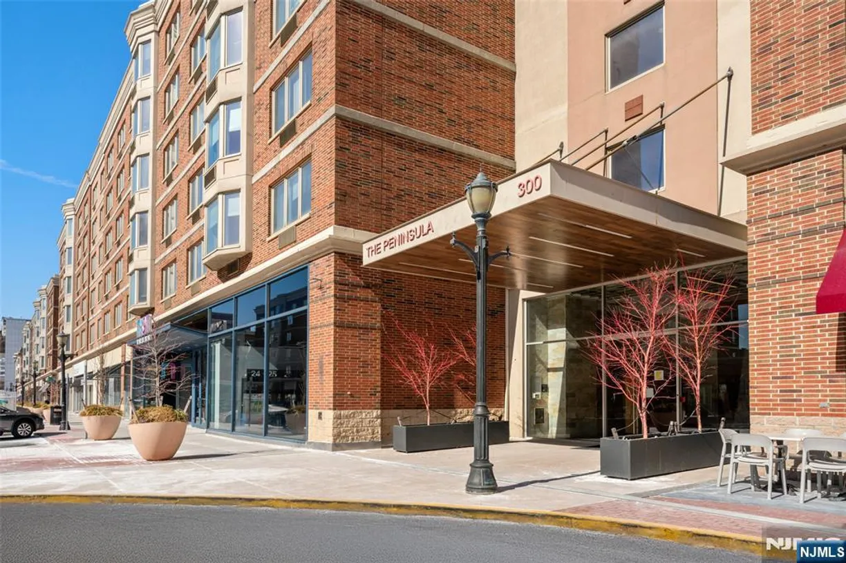 Bergen County Real Estate | View 3319 City | 2 Beds, 2 Baths