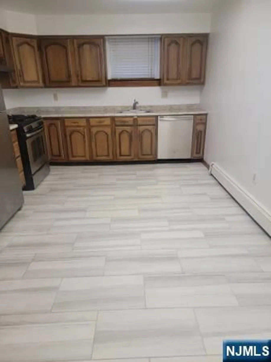 Bergen County Real Estate | View 156 Chestnut, A | Listing