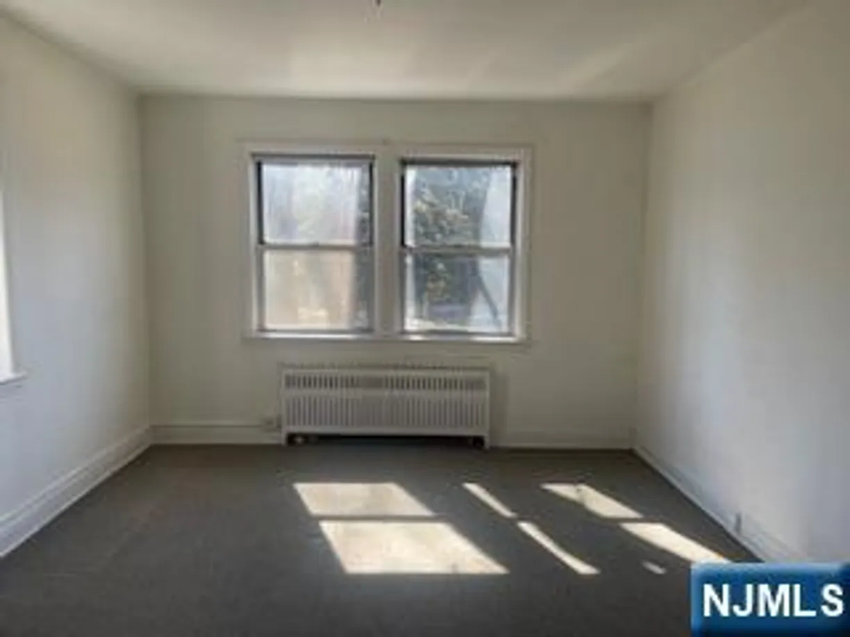 Bergen County Real Estate | View 735 Elm, 5A | Listing