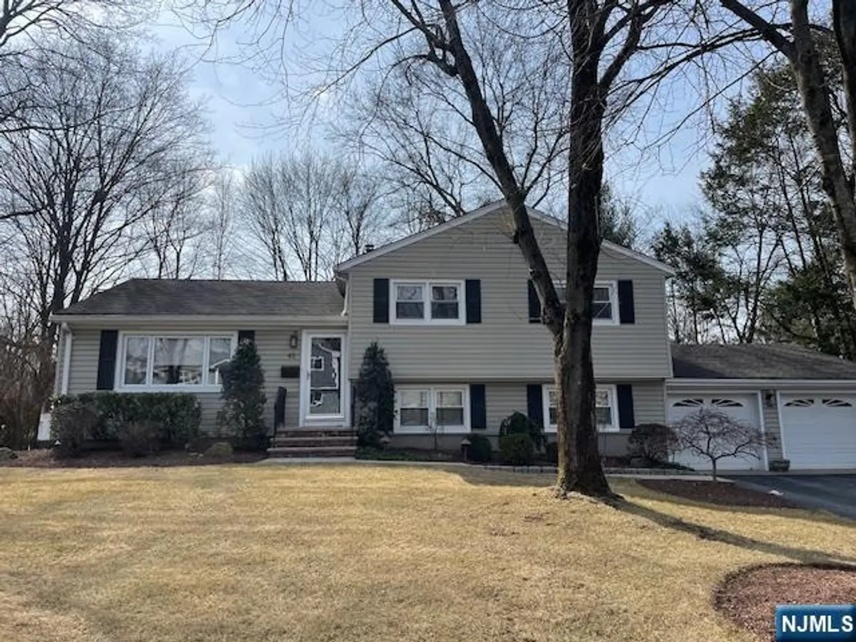 Bergen County Real Estate | View 42 Kramer | 4 Beds, 3 Baths