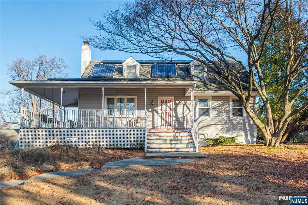 Jersey City/Hoboken Real Estate | View 886 Alps | 5 Beds, 3 Baths