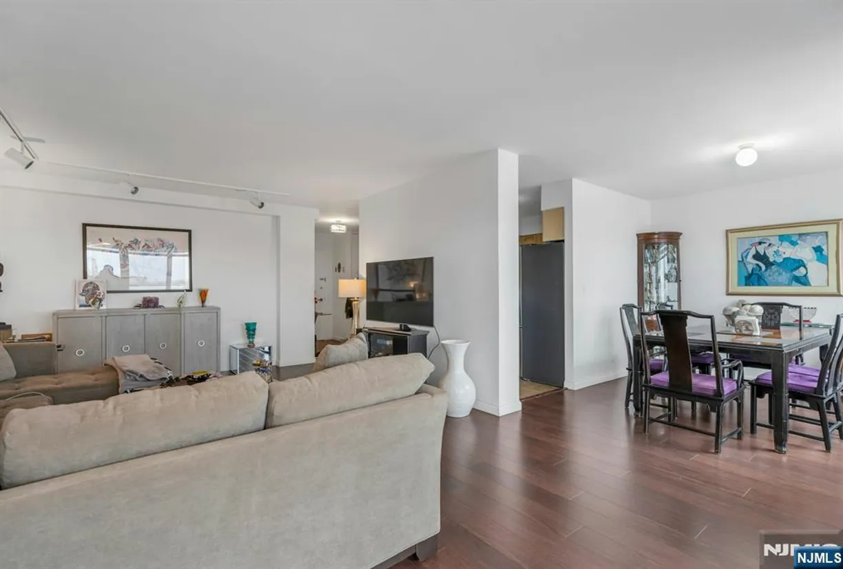 Bergen County Real Estate | View 2000 Linwood, 22U | Listing