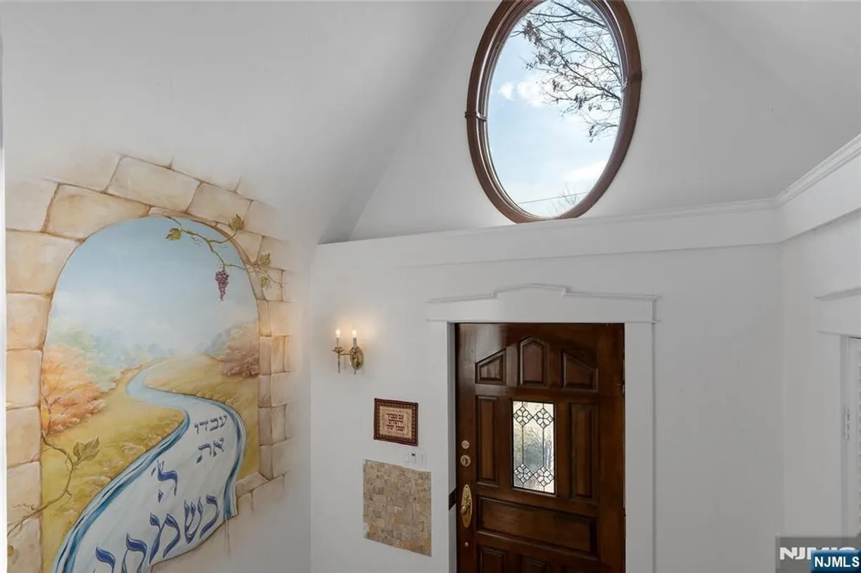 Bergen County Real Estate | View 205 Vandelinda | Listing