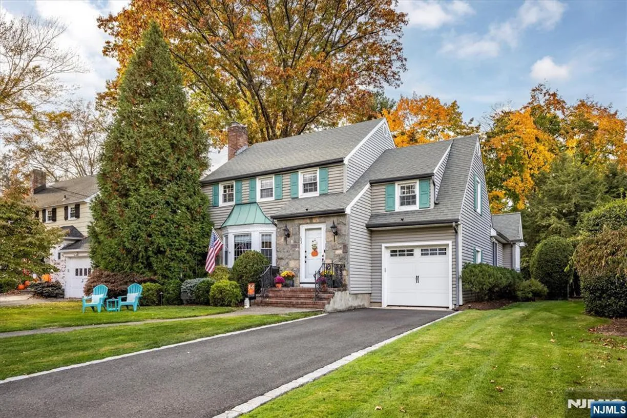 Bergen County Real Estate | View 123 Central | 3 Beds, 2 Baths