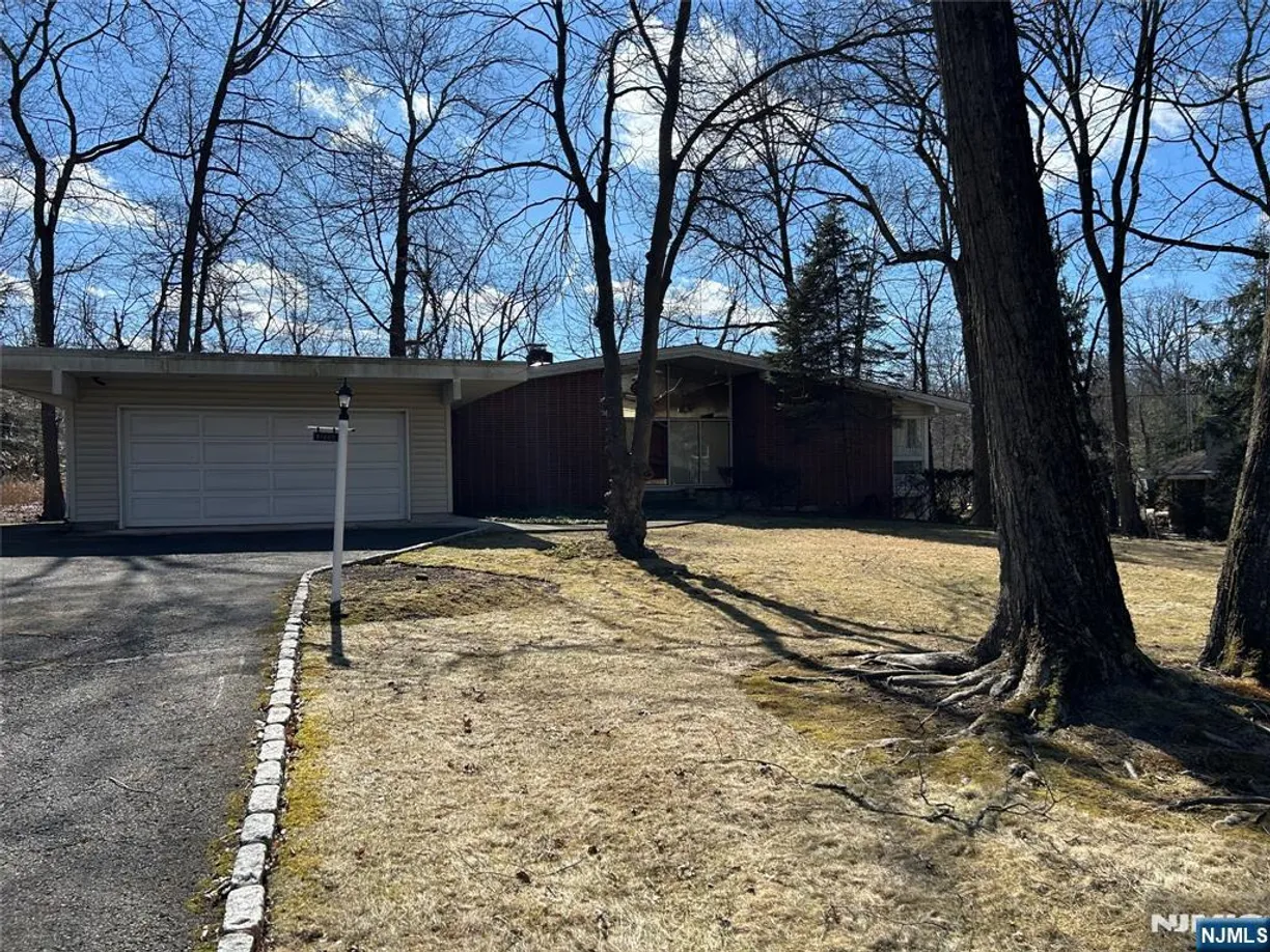 Bergen County Real Estate | View 52 Grandview | 3 Beds, 2 Baths
