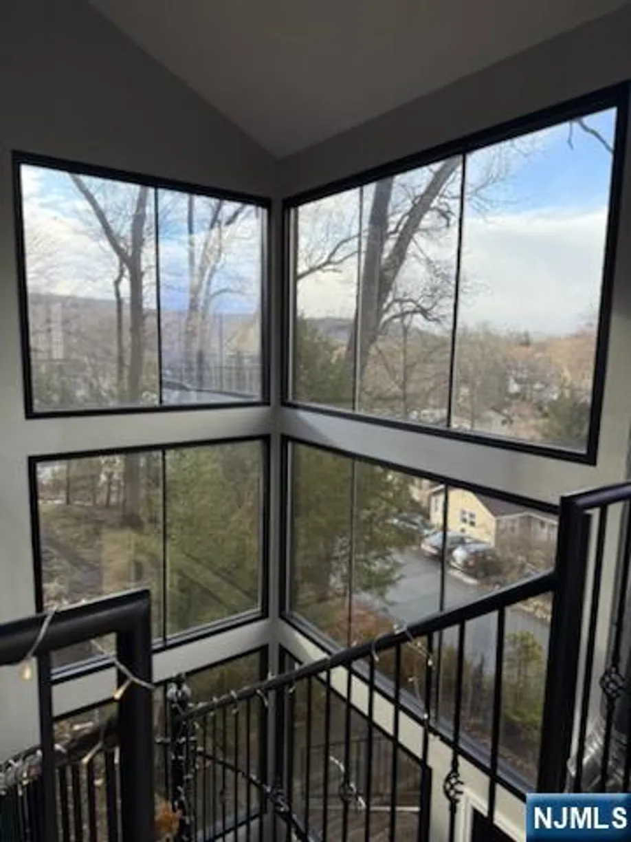Jersey City/Hoboken Real Estate | View 17 Mountain Glen | 2 Beds, 1 Bath