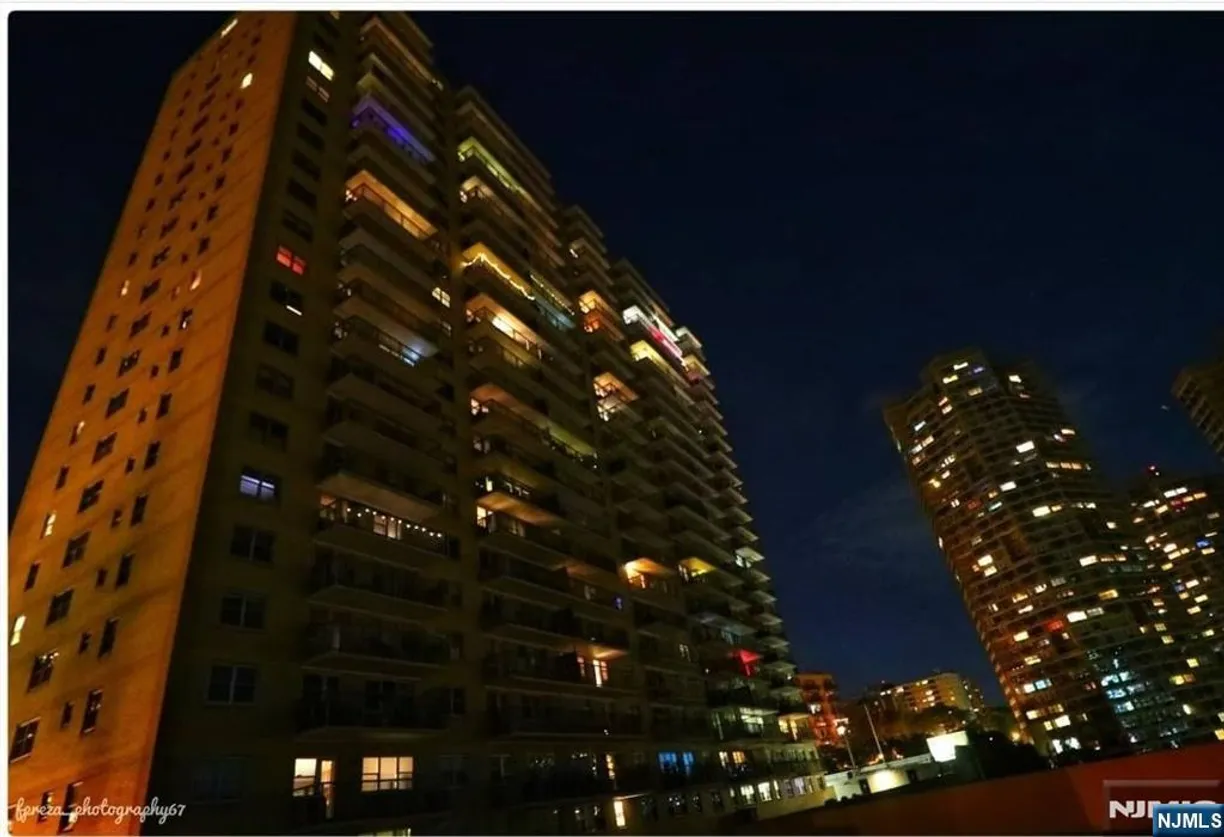 Jersey City/Hoboken Real Estate | View 6600 Boulevard East, 20E | 2 Beds, 1 Bath