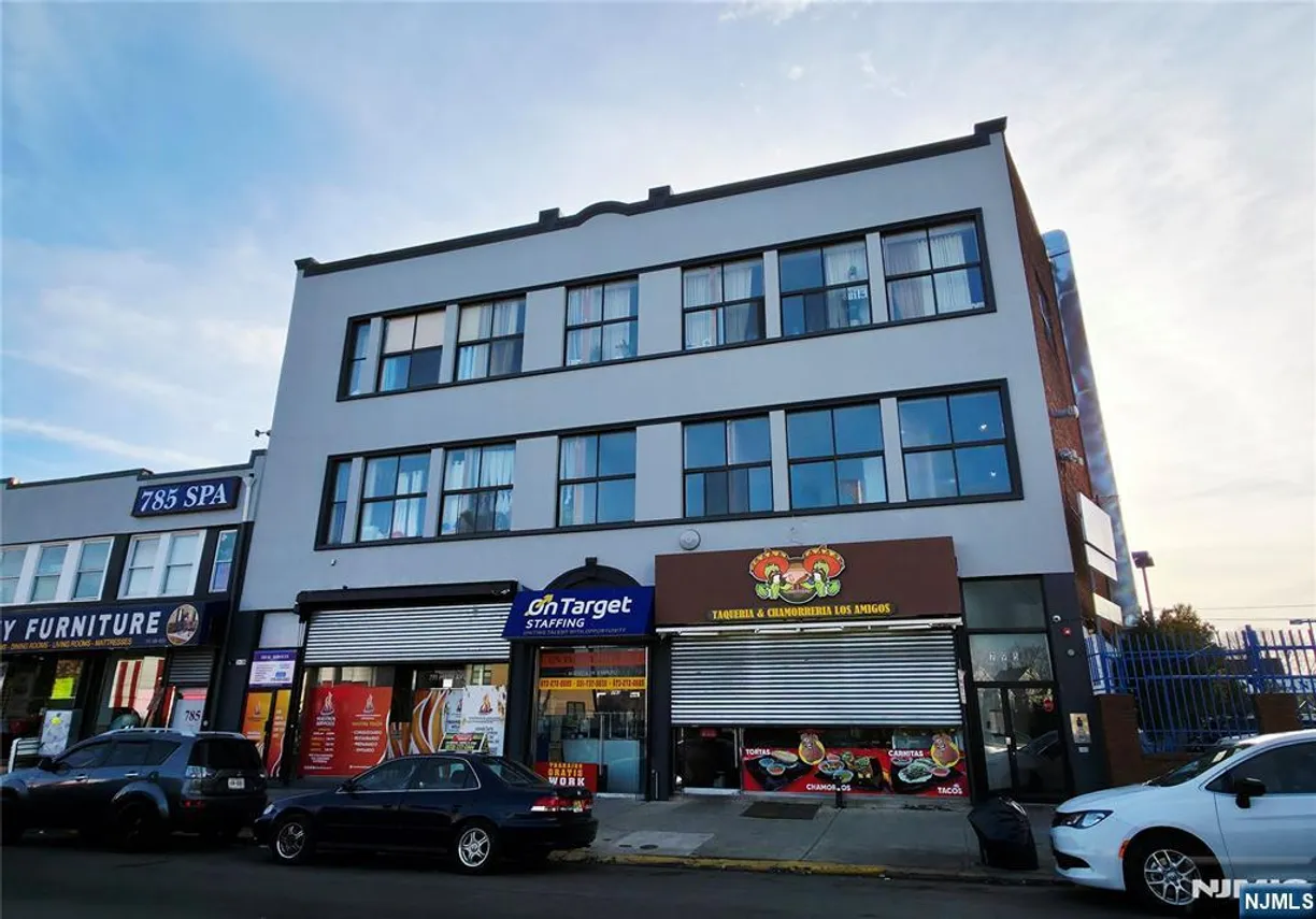Jersey City/Hoboken Real Estate | View 795 Main, 4 | 1 Bed, 1 Bath