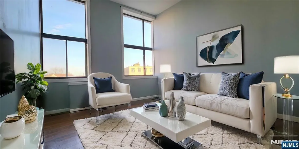 Jersey City/Hoboken Real Estate | View 795 Main, 4 | Listing