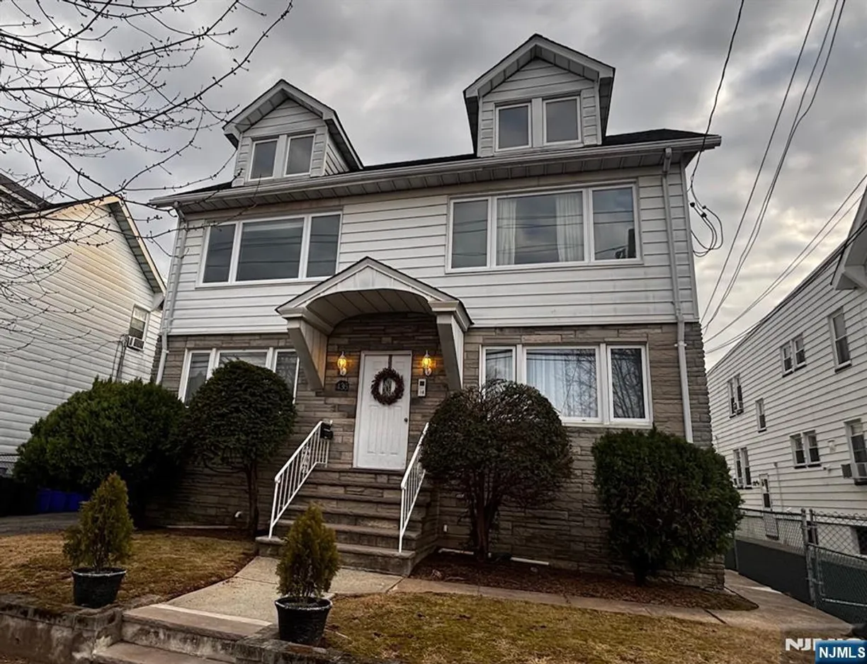 Bergen County Real Estate | View 436 Fern, 2 | 2 Beds, 1 Bath