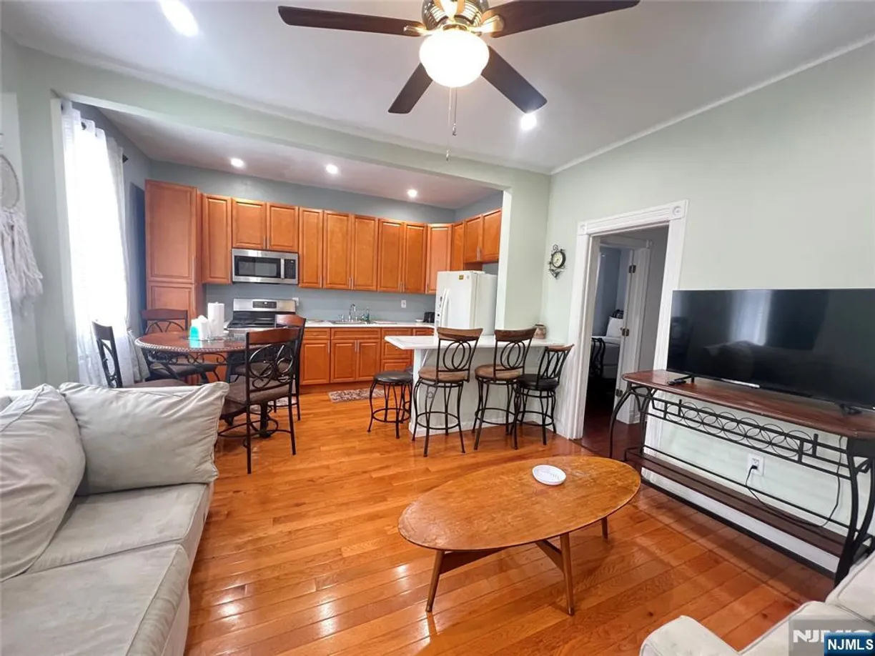 Jersey City/Hoboken Real Estate | View 573 67th, 2 | Listing