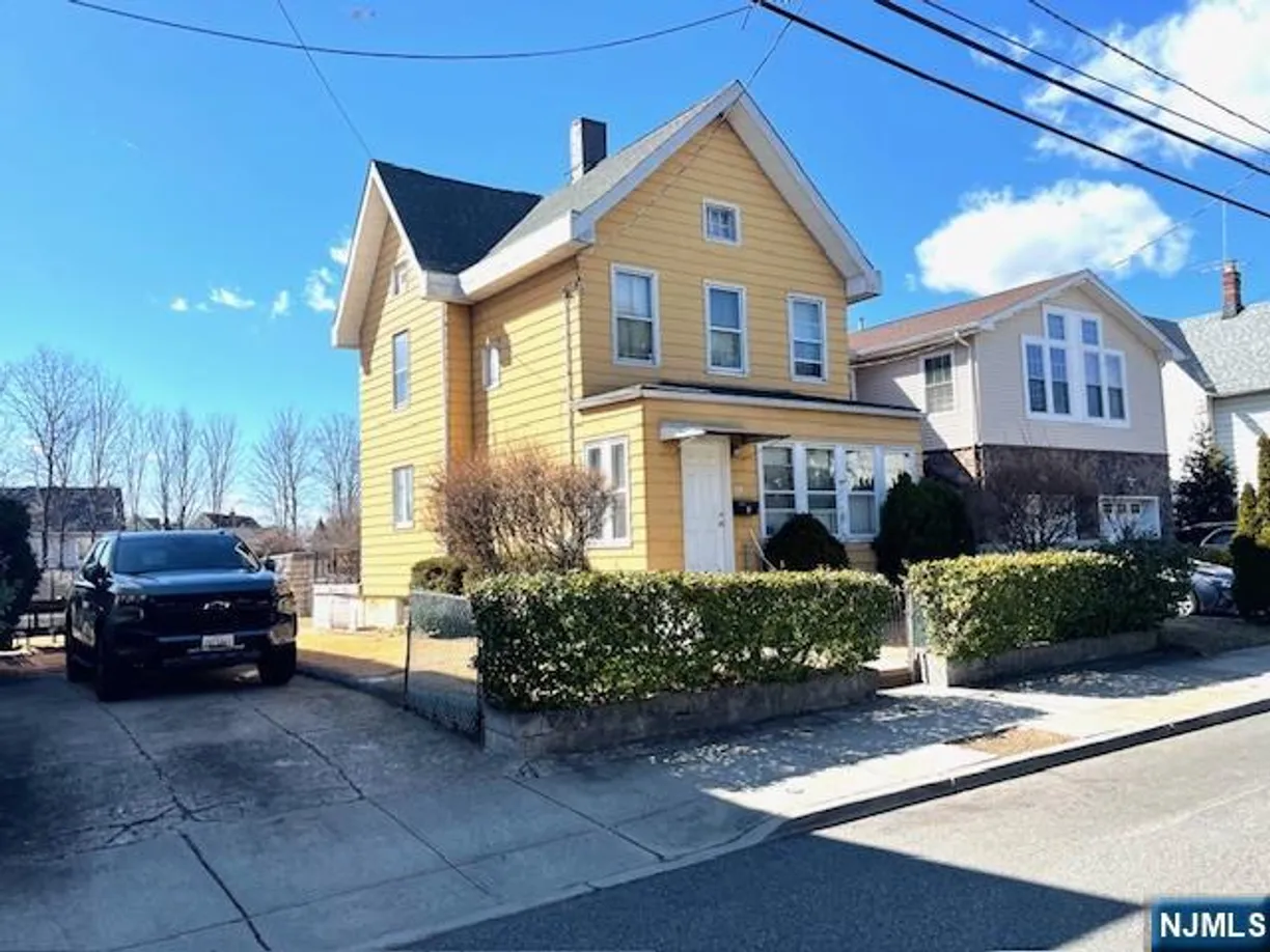 Bergen County Real Estate | View 19 Spencer | 3 Beds, 1 Bath