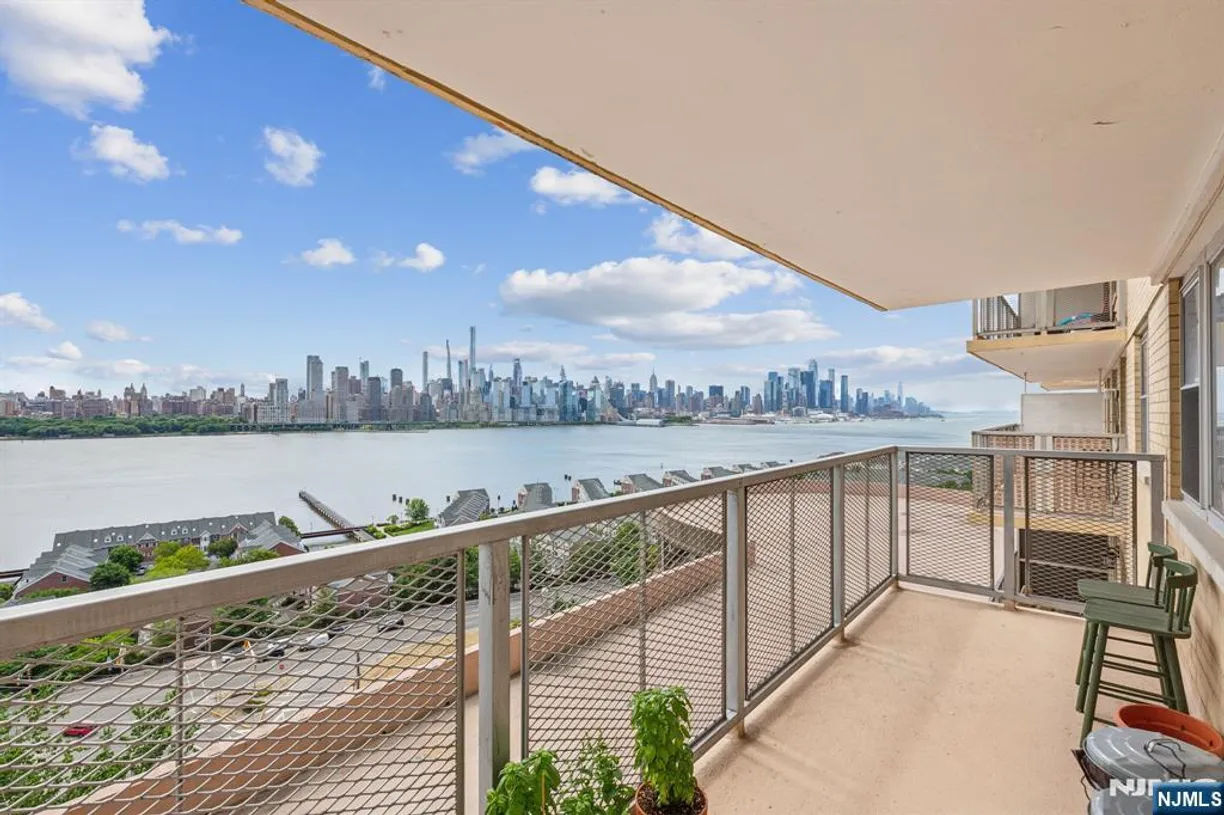 Jersey City/Hoboken Real Estate | View 6600 Boulevard East, 2A | 1 Bath