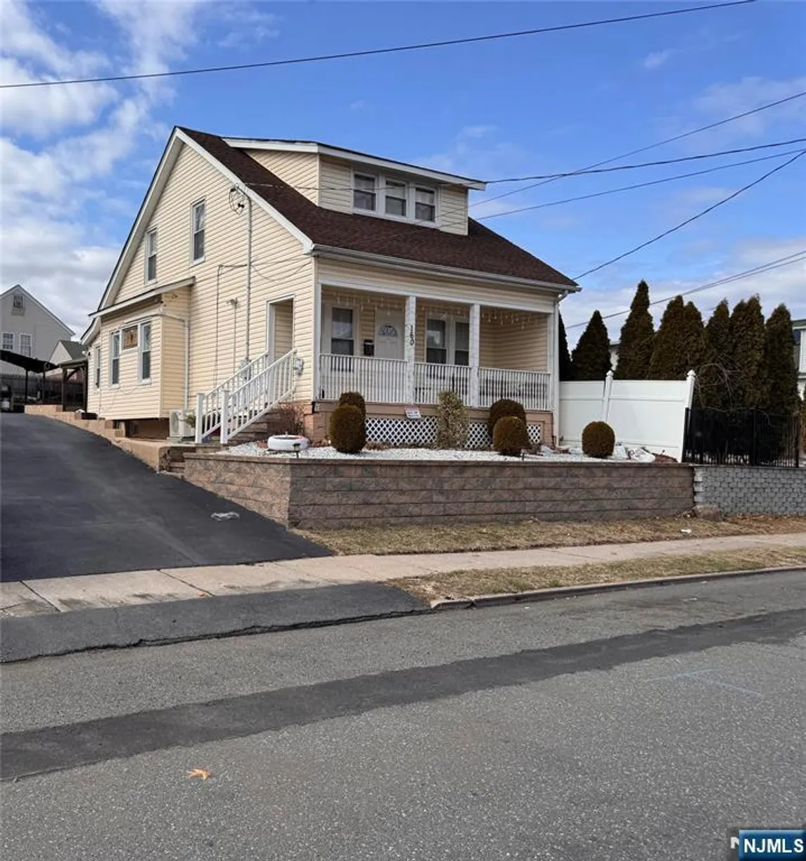 Jersey City/Hoboken Real Estate | View 160-162 25th | Listing