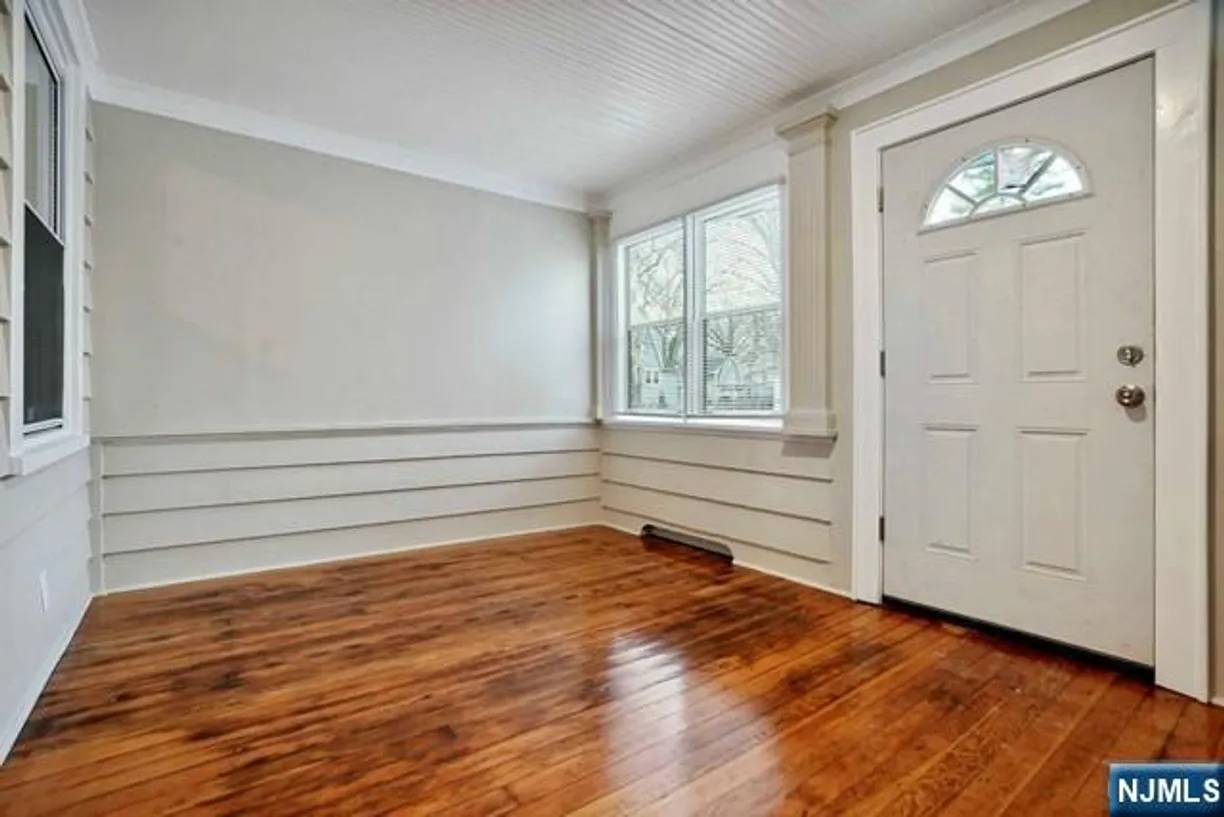 Jersey City/Hoboken Real Estate | View 160 Vermont | Listing