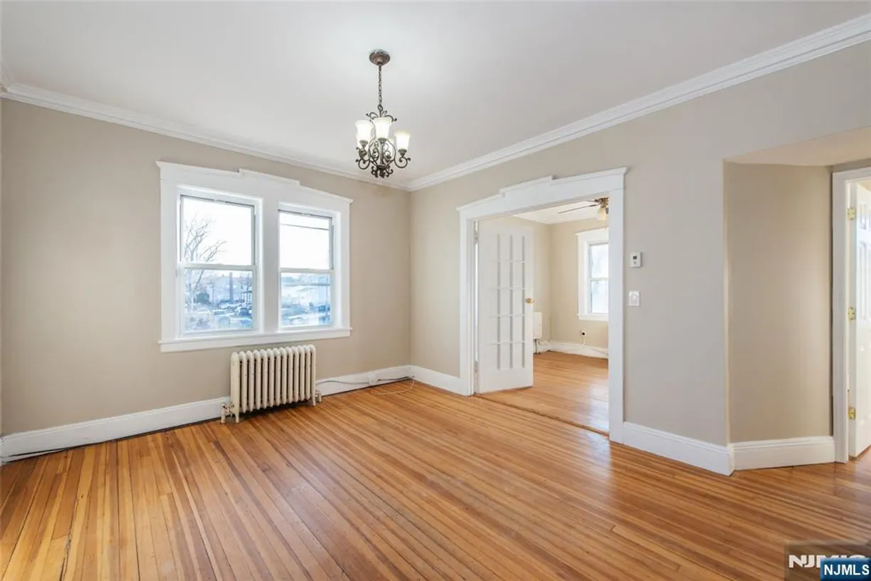 Bergen County Real Estate | View 41 Tyson, 1 | 5 Beds, 2 Baths