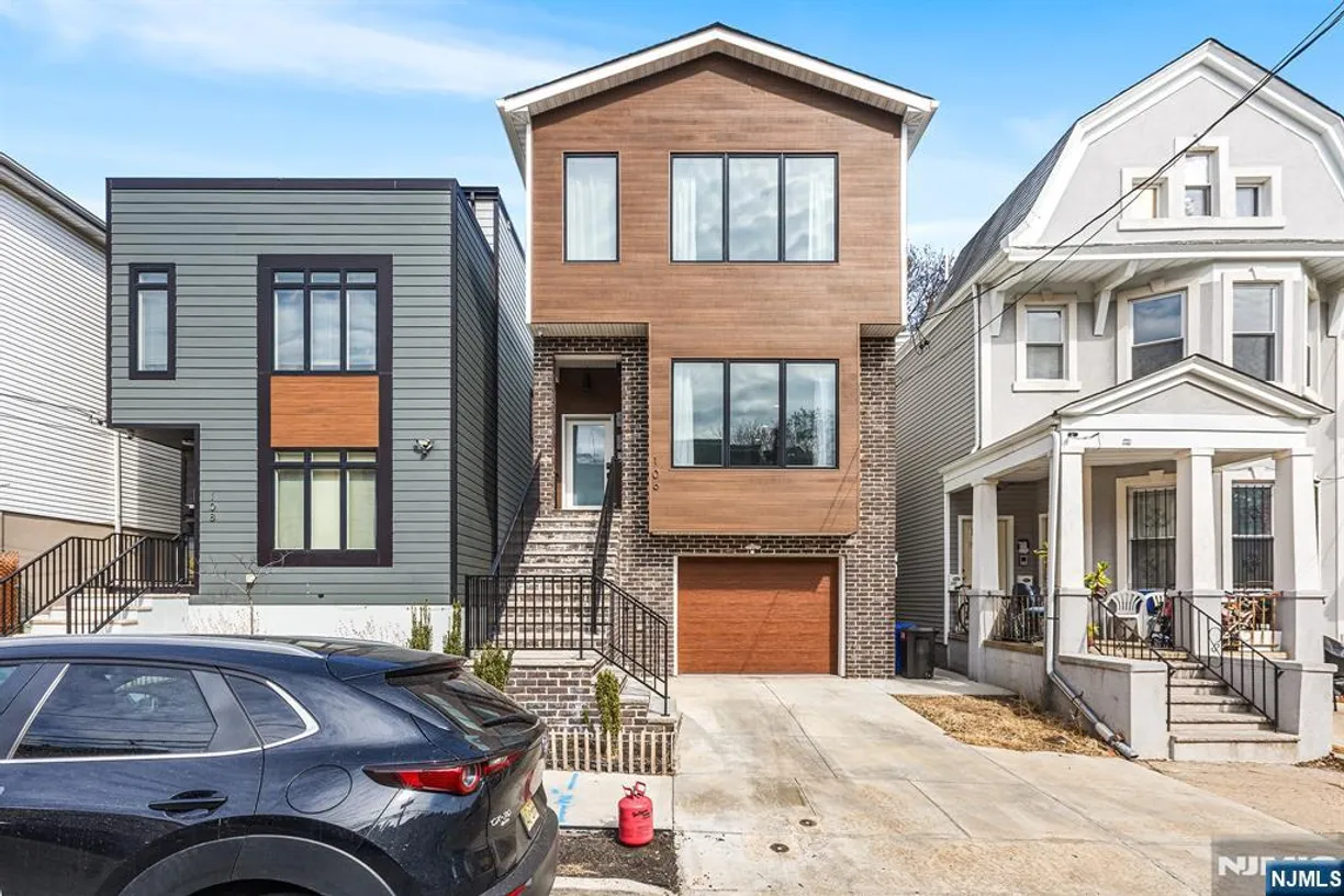 Jersey City/Hoboken Real Estate | View 106 Oak, 1 | Listing